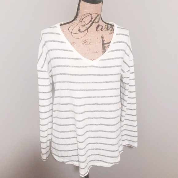 A New Day Women's White and Gray Striped V Neck Long Sleeve Sweater Size XL - Picture 3 of 12